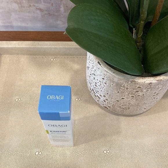 OBAGI KINETIN+ REJUVENATING SERUM
Rejuvenating Moisturizing Serum New - Picture 3 of 7